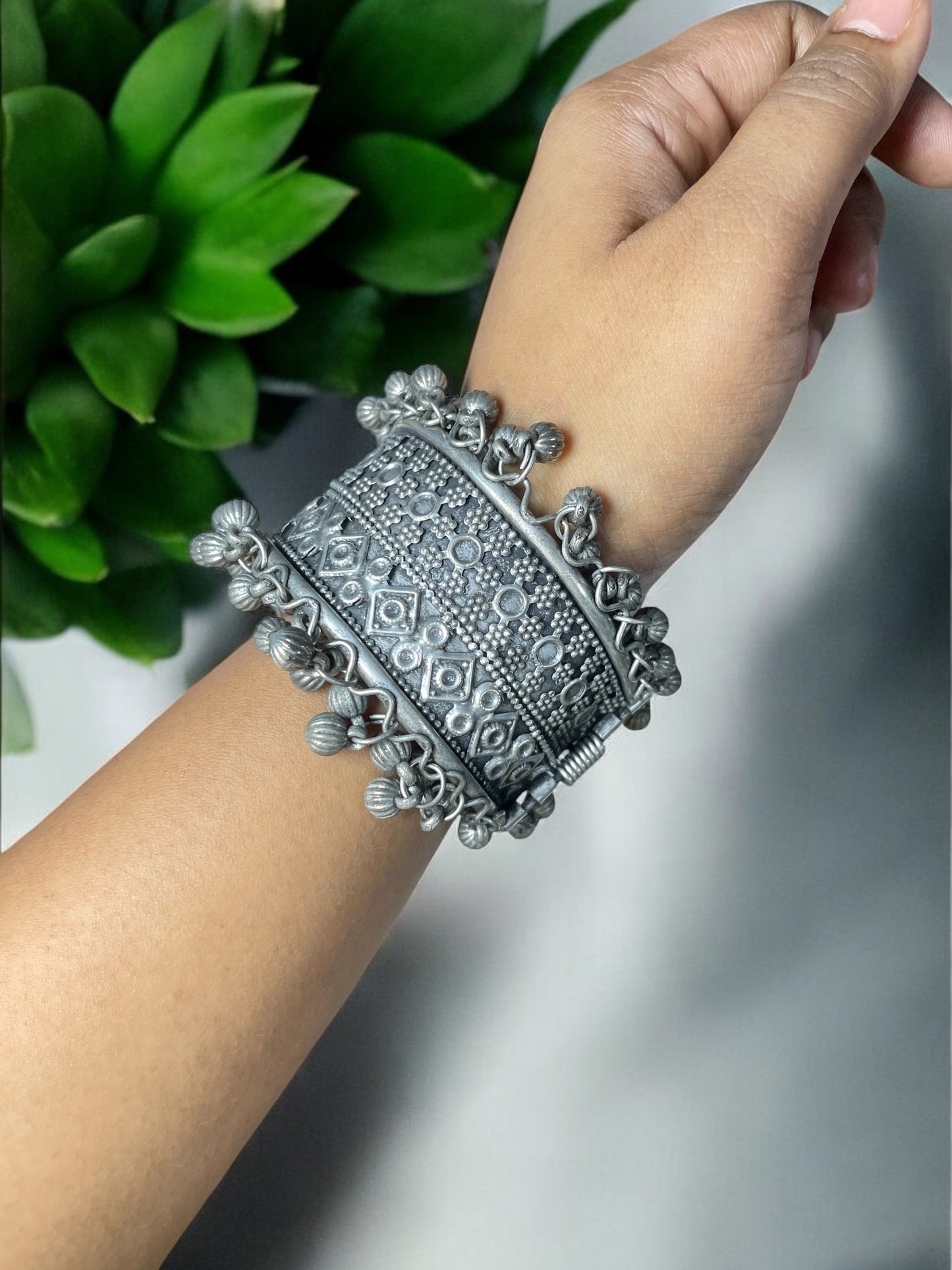 BR_001_kena Bracelet