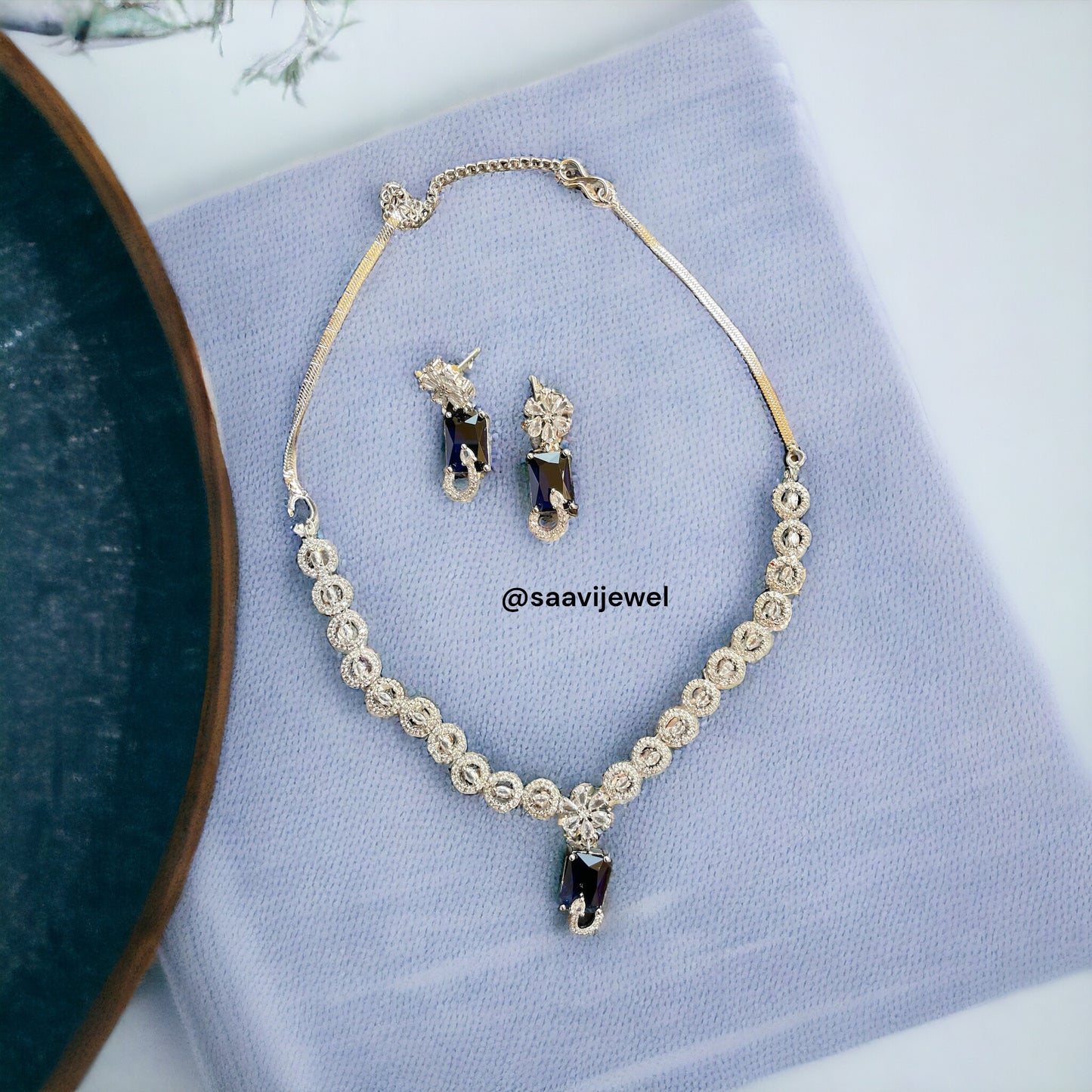 Yuri AD necklace set blue