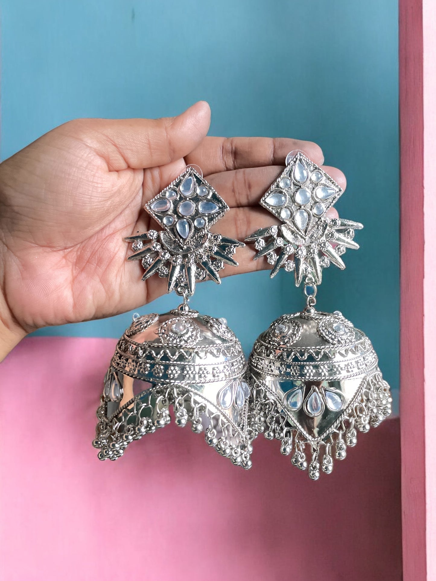 Nayantara Jhumka
