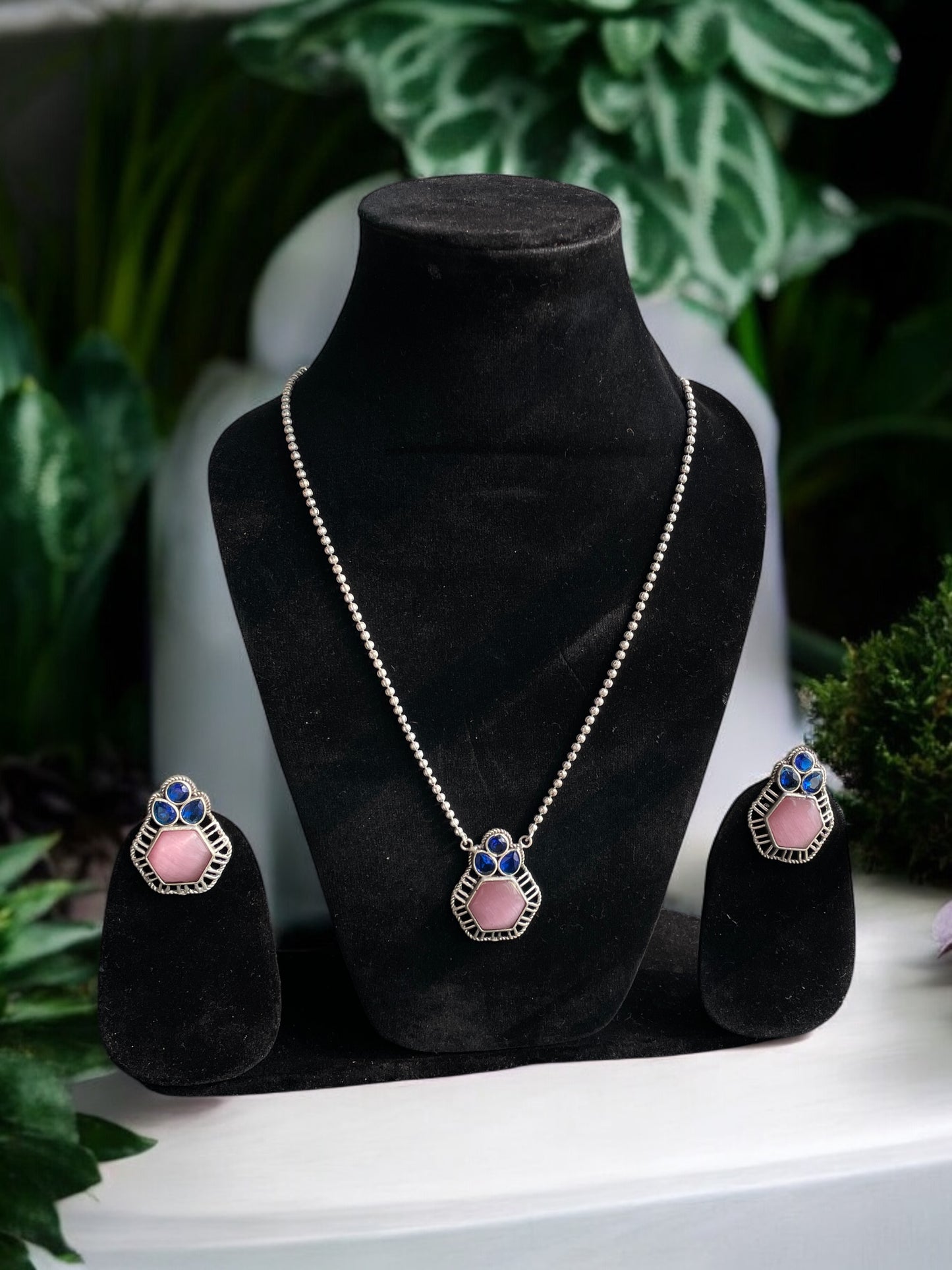 Rashmi monalisa Necklace