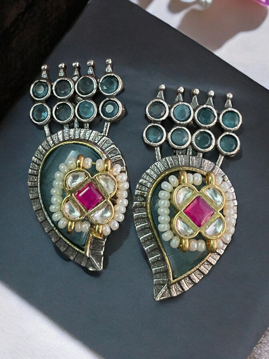 Mridula Silver Pacchi Kundan Earrings