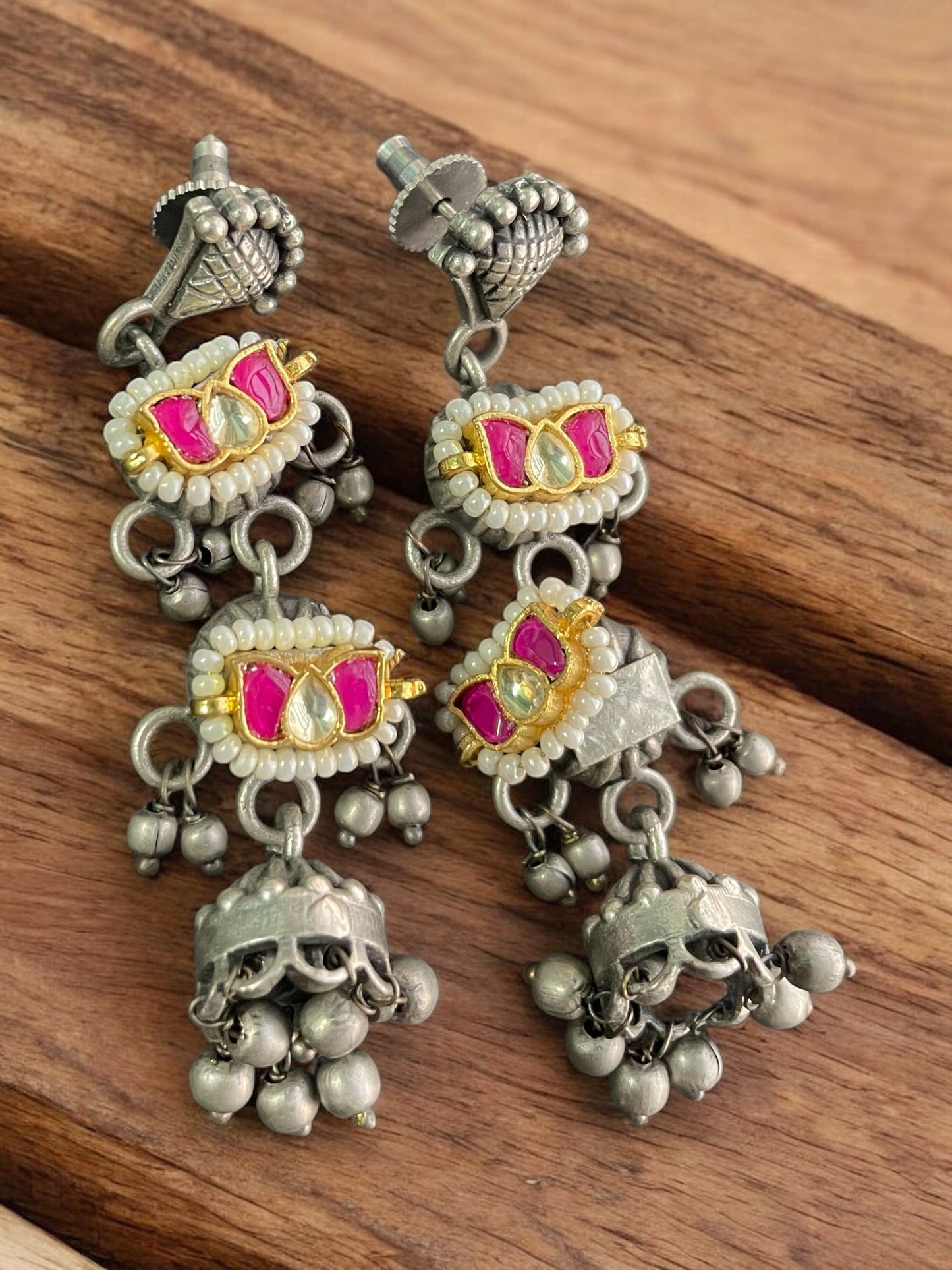 Urvashi Silver Pacchi Kundan Earring