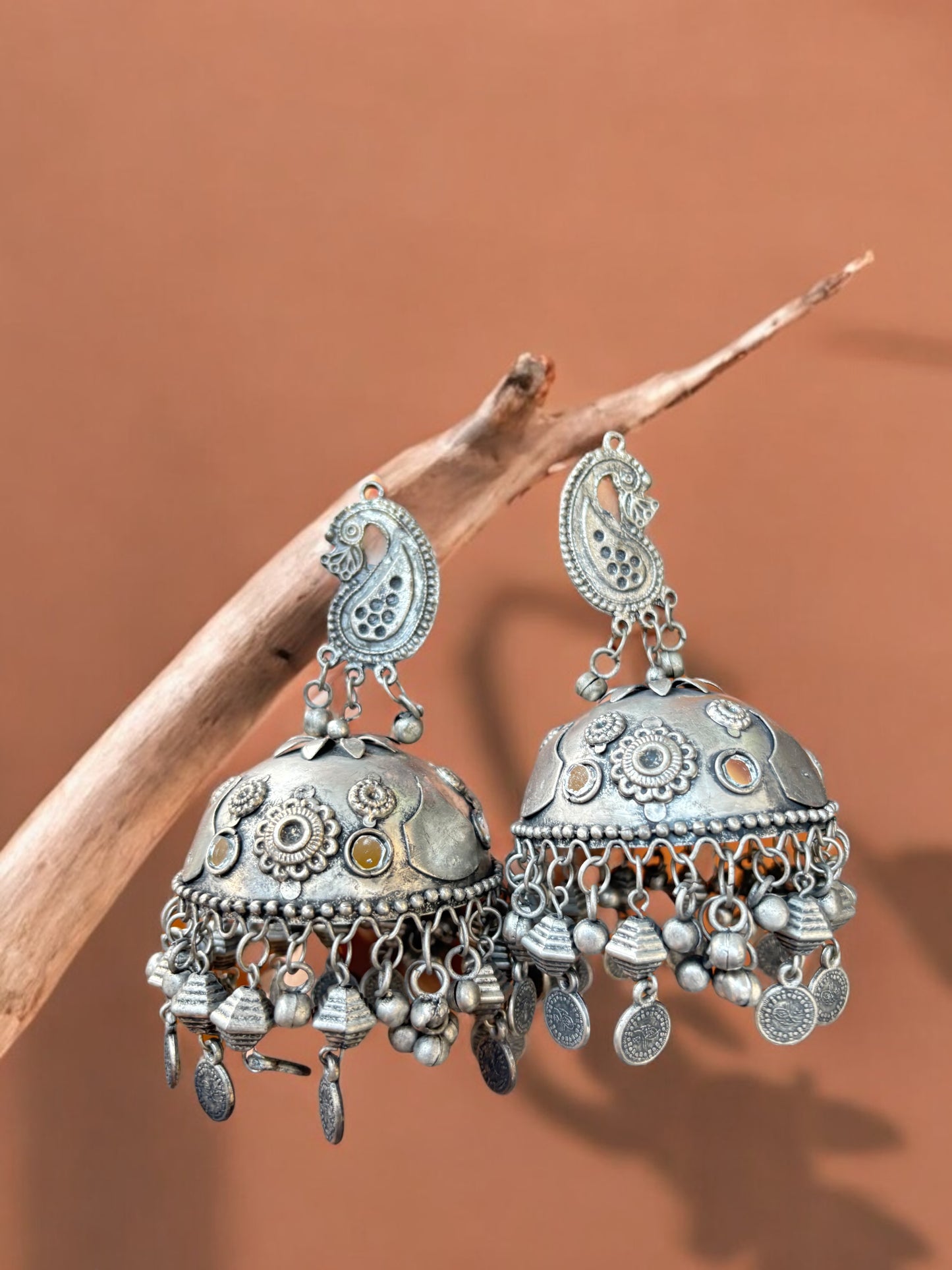 Gunjan Blackpolish Jhumka