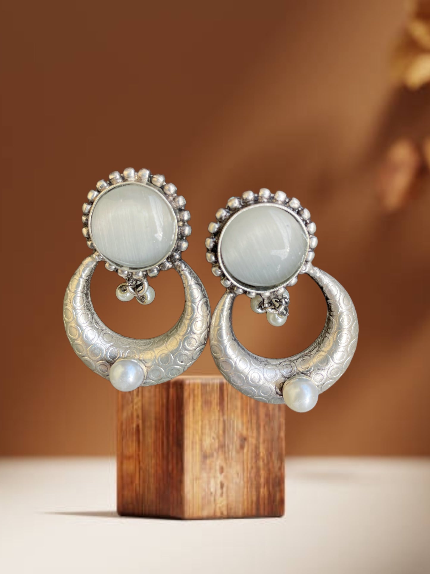 Dhara Monalisa Earring