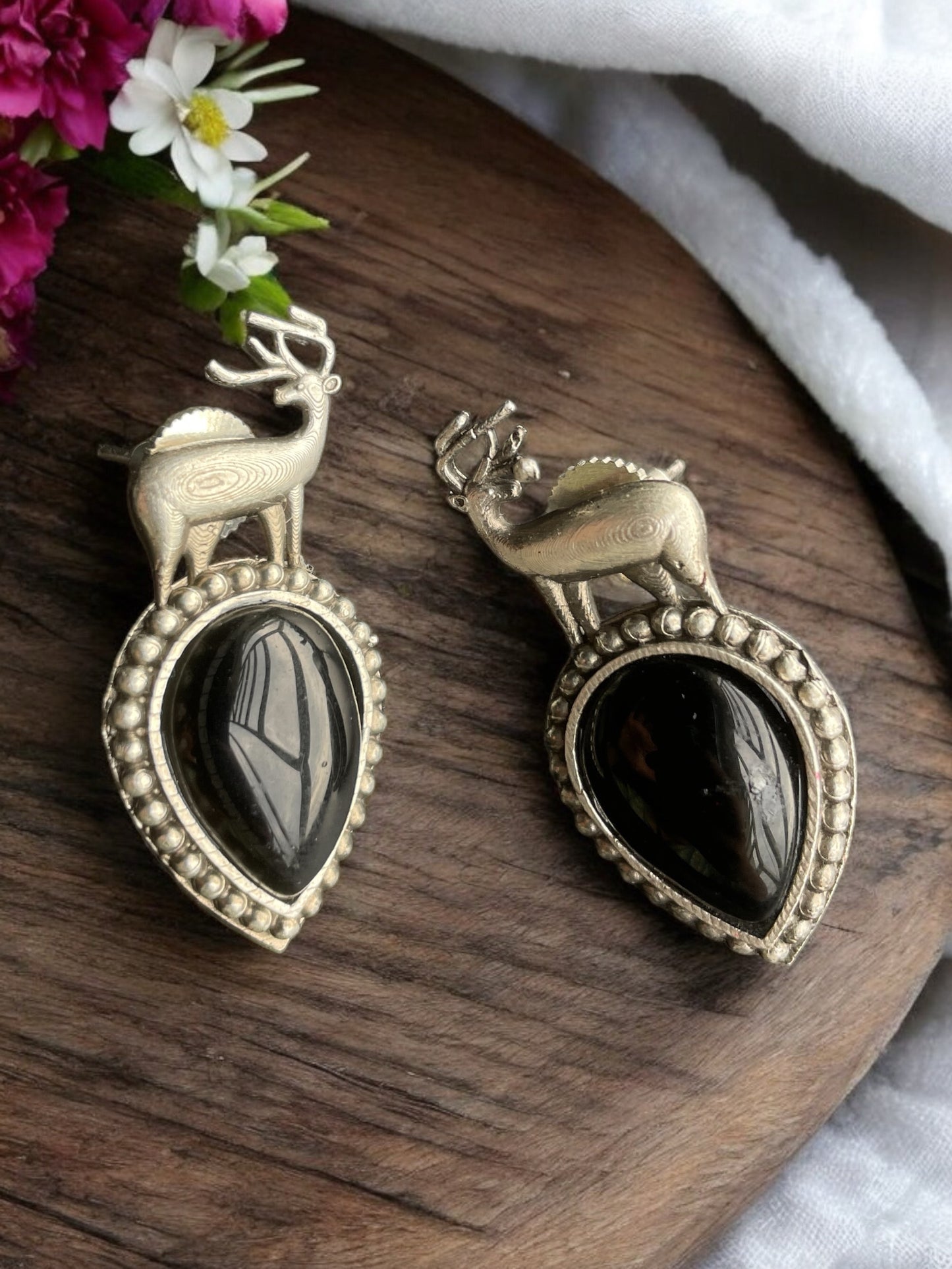 Aisha Small Deer Shaped Stud Earrings with Original Monalisa Work