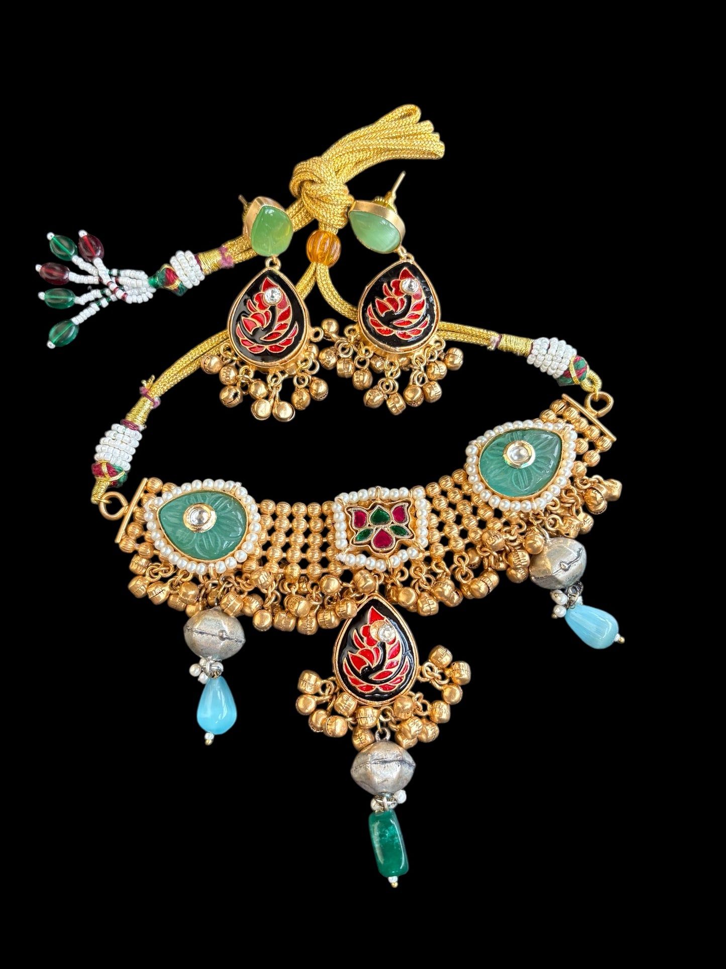 Neerja Handcrafted Kundan Choker Set