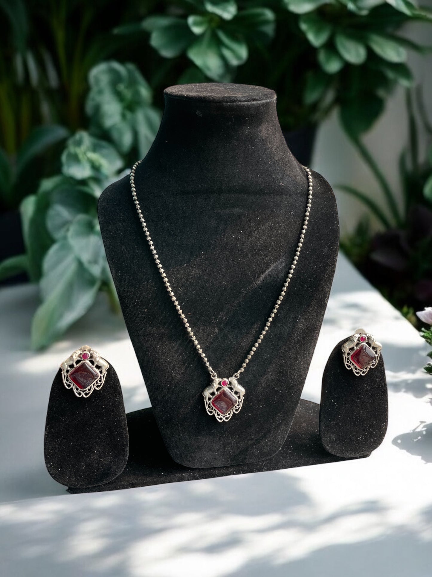 Diya Monalisa Necklace