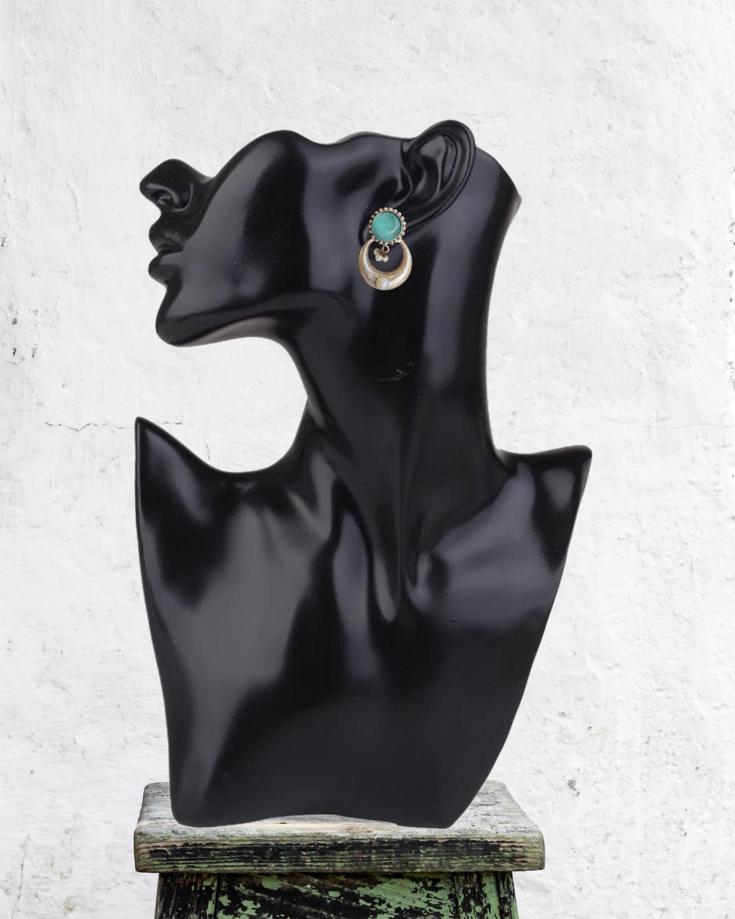 Dhara Monalisa Earring