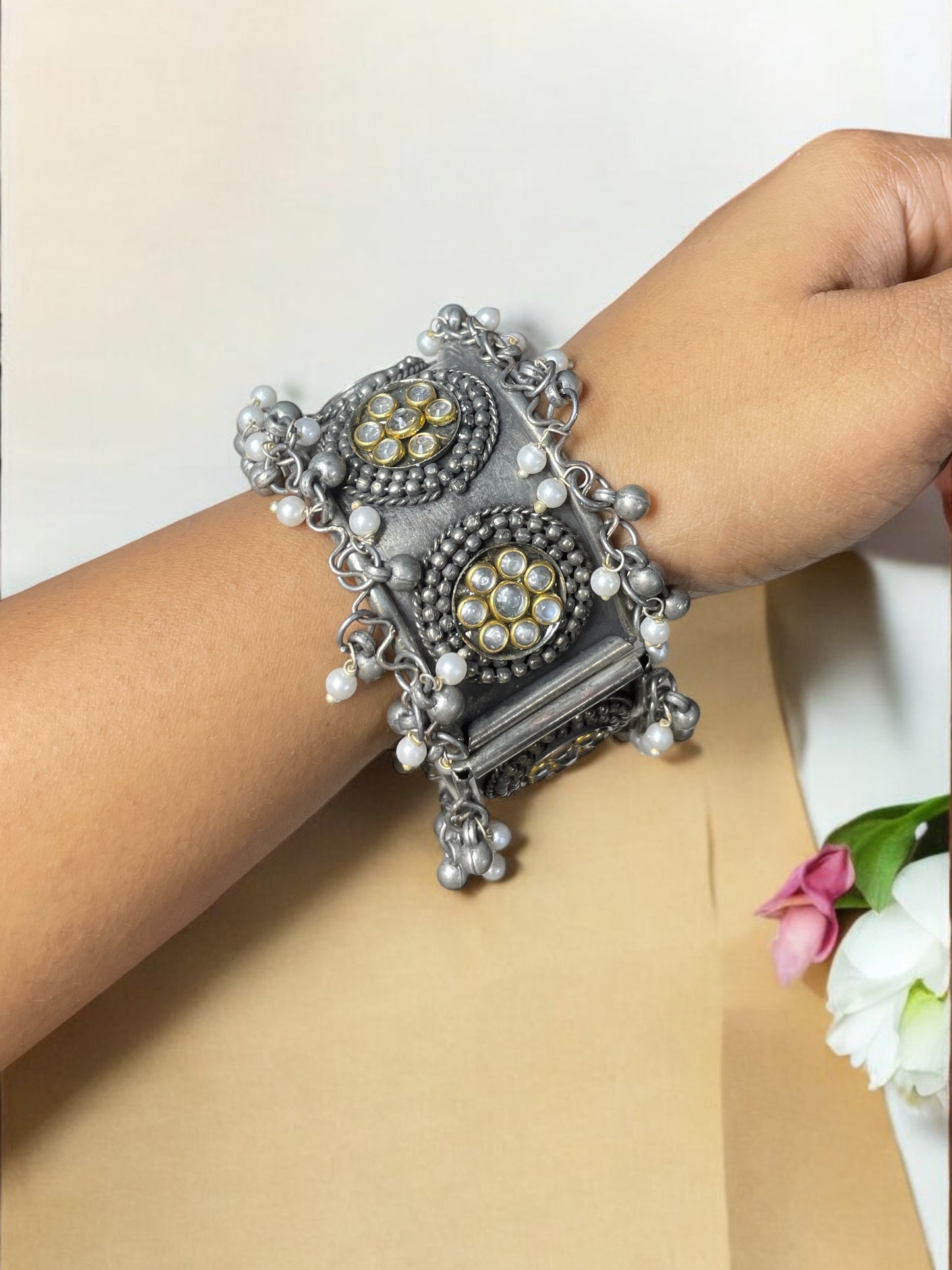 Supriya Kundan Bracelet