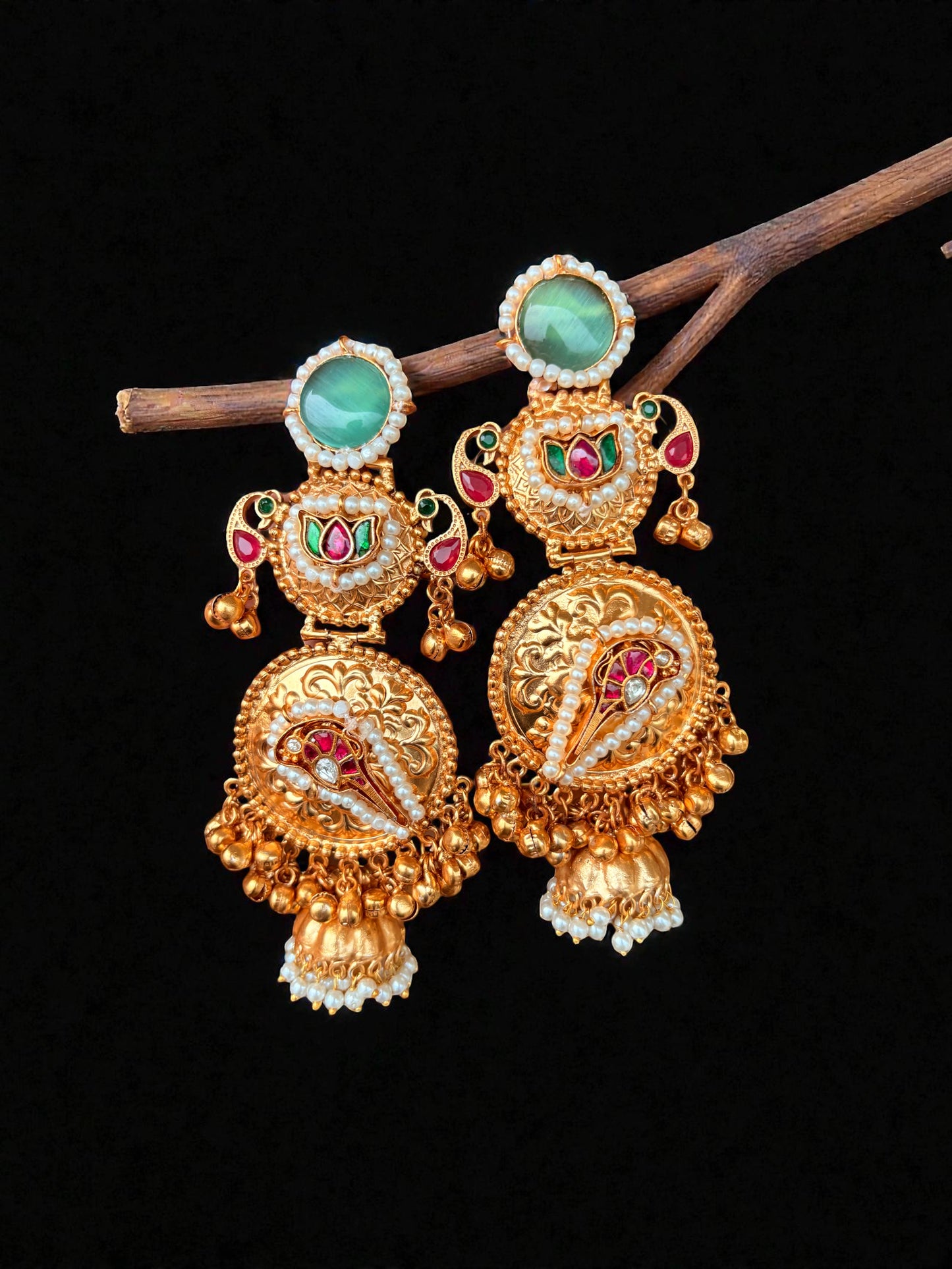 Devanshi Padma Jhumka