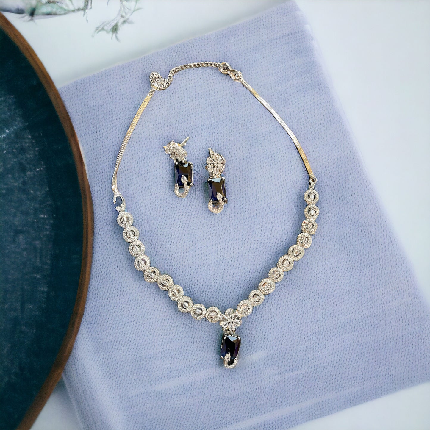 Yuri AD necklace set blue