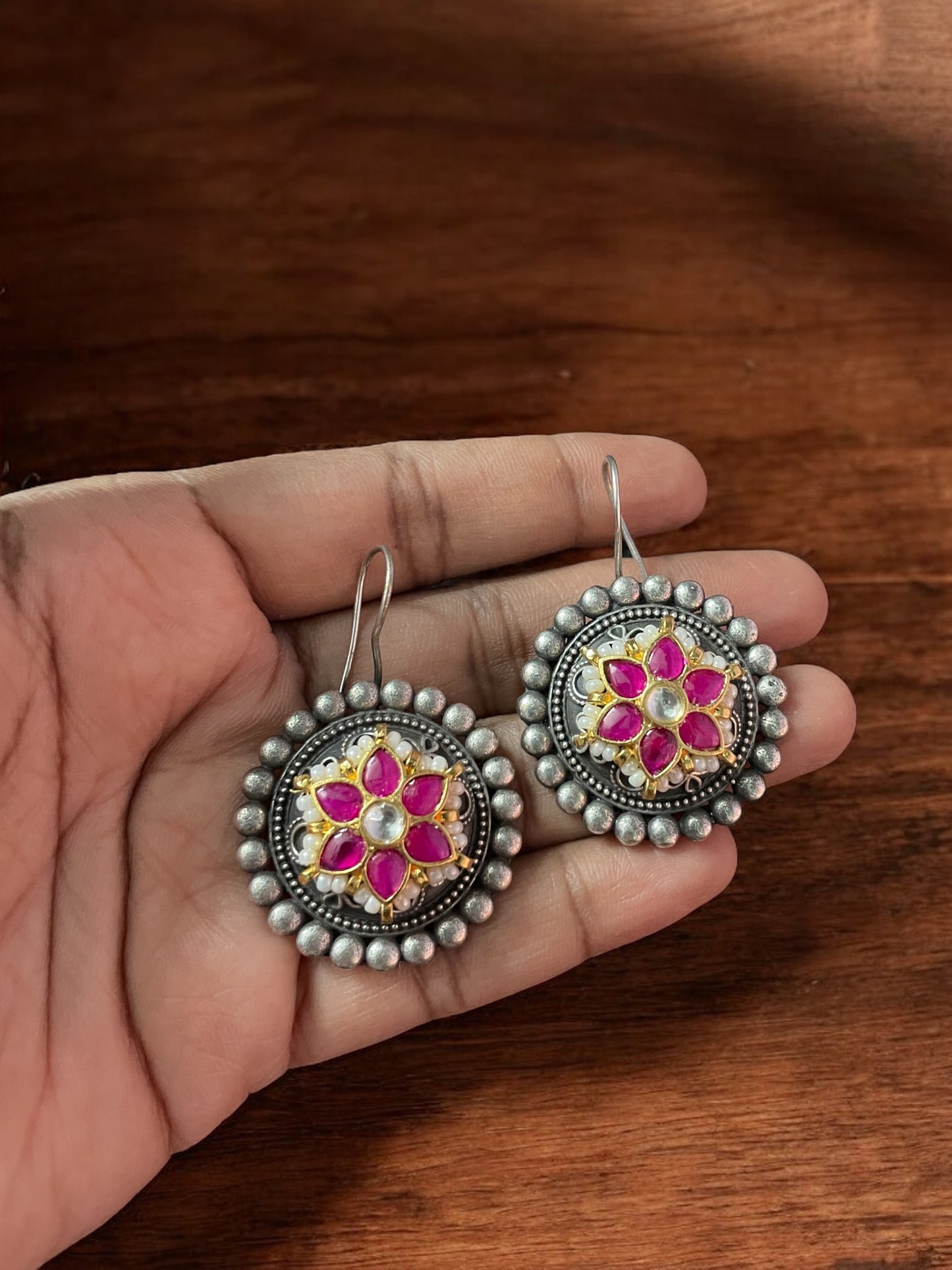 Sanjana Silver Pacchi Kundan Earring