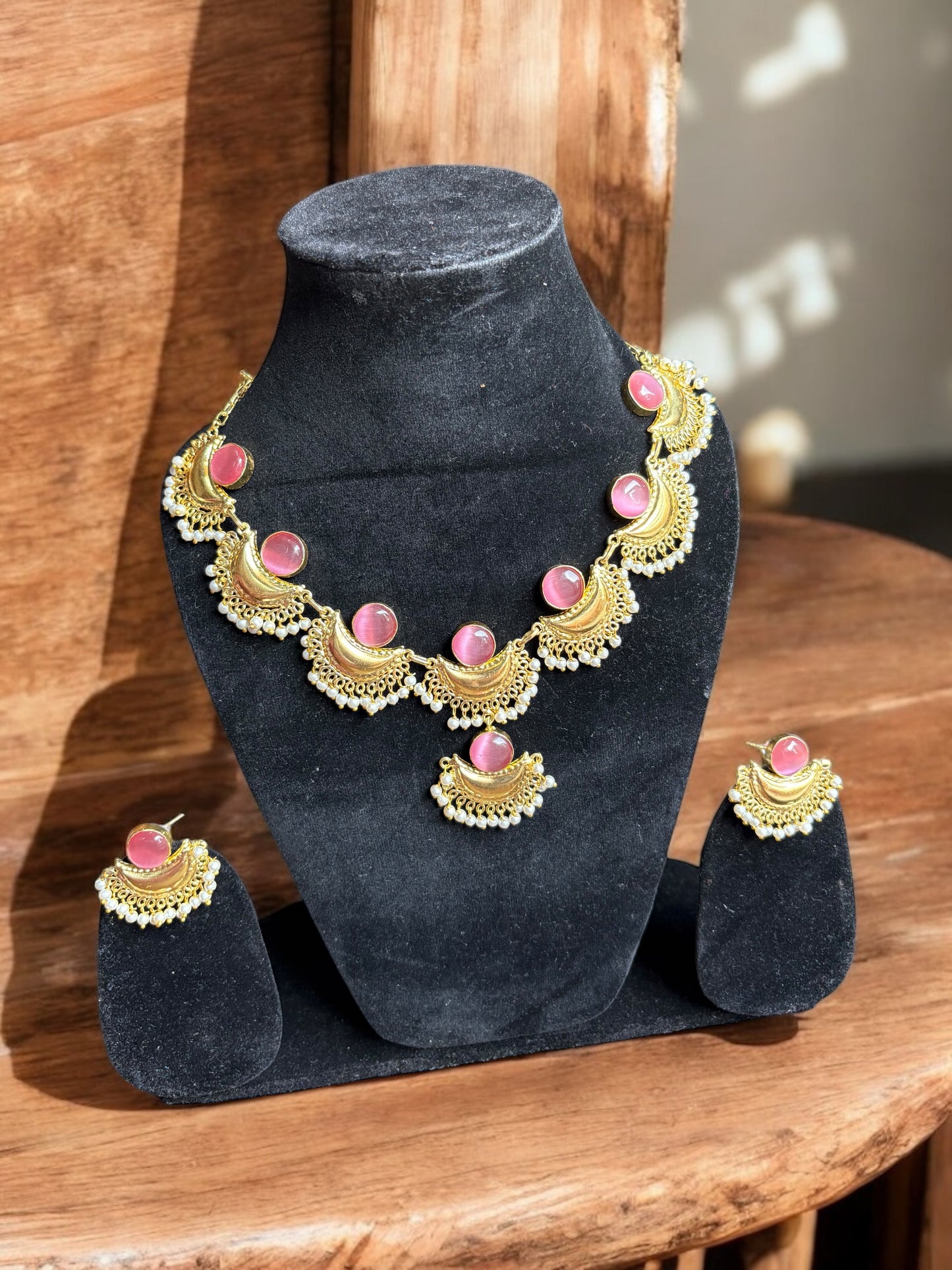 Yashvi Brass Monalisa Necklace Set