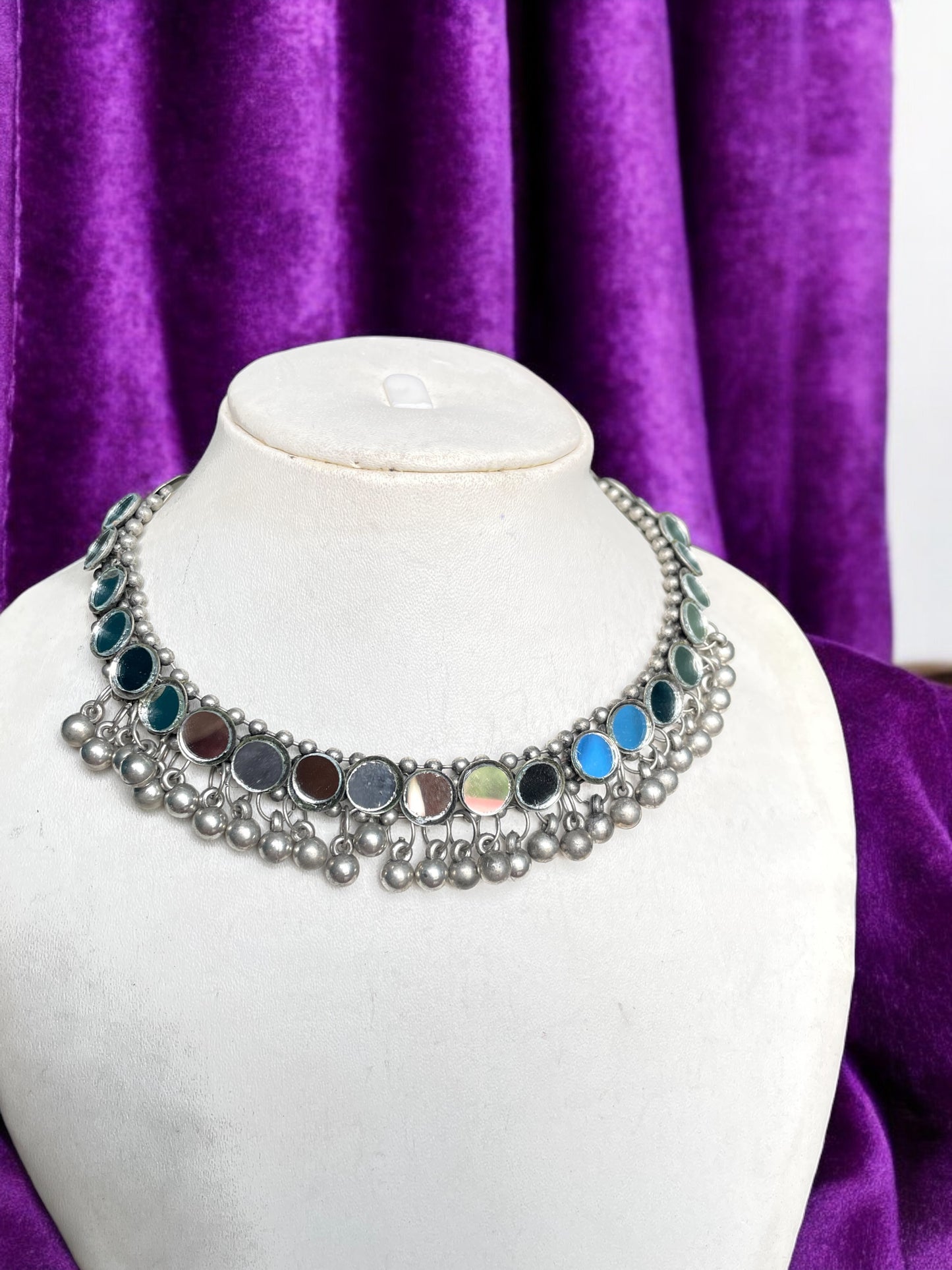 Shriya Sleek Necklace