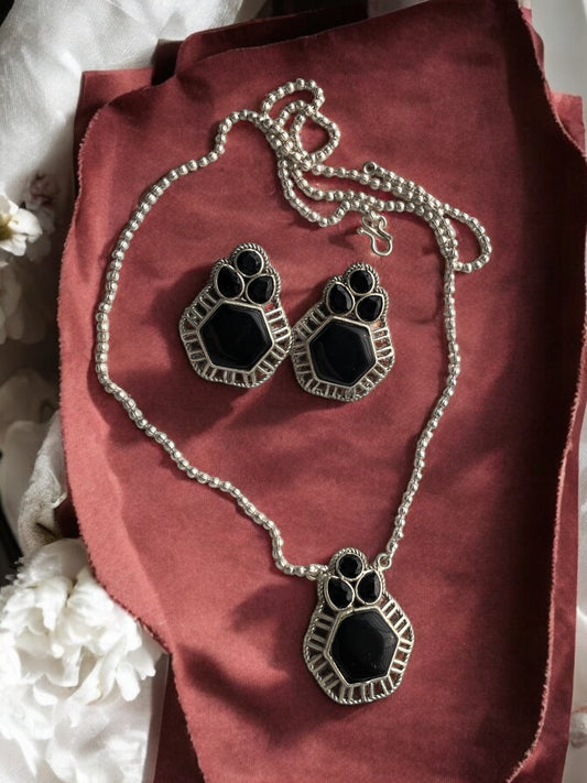 Rashmi monalisa Necklace