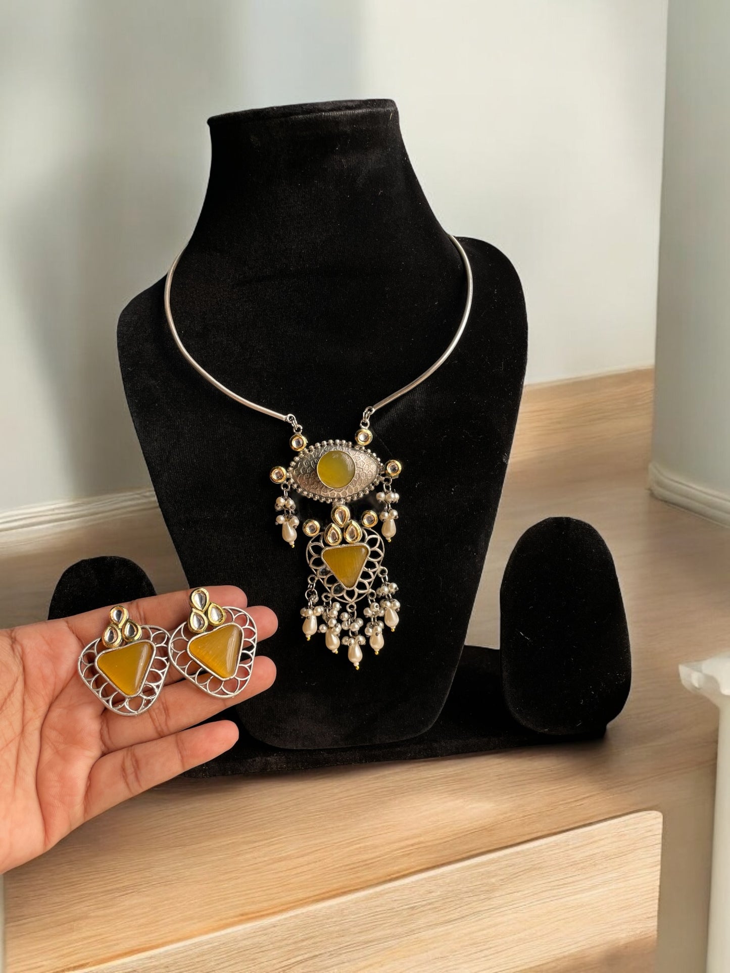 Shraddha Monalisa Necklace Set