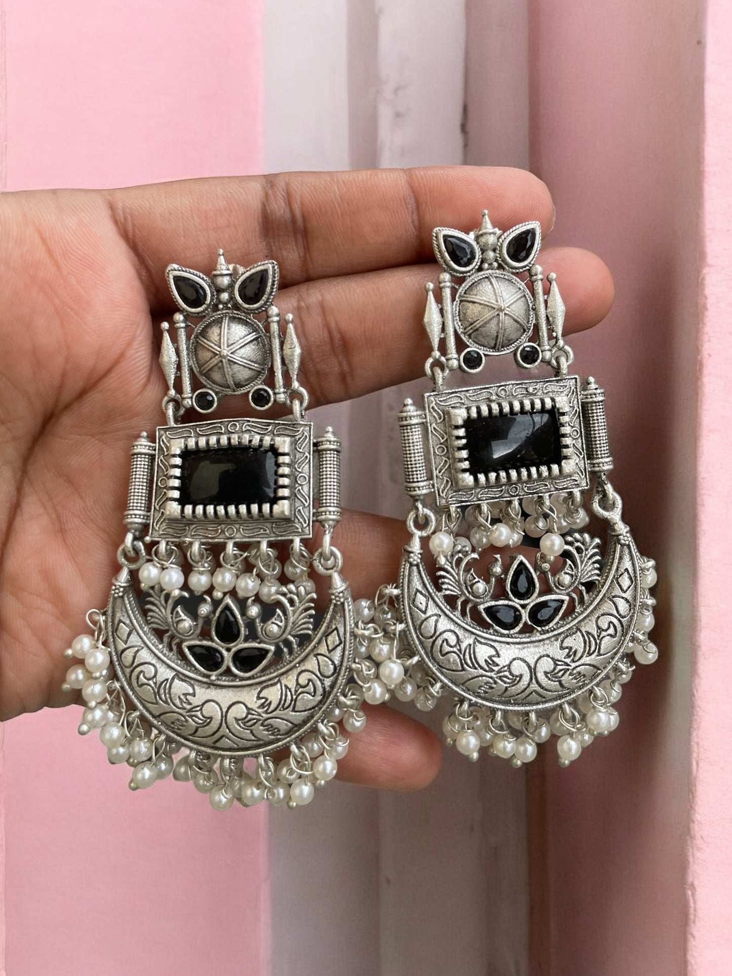 Meha Silver Monalisa Earring