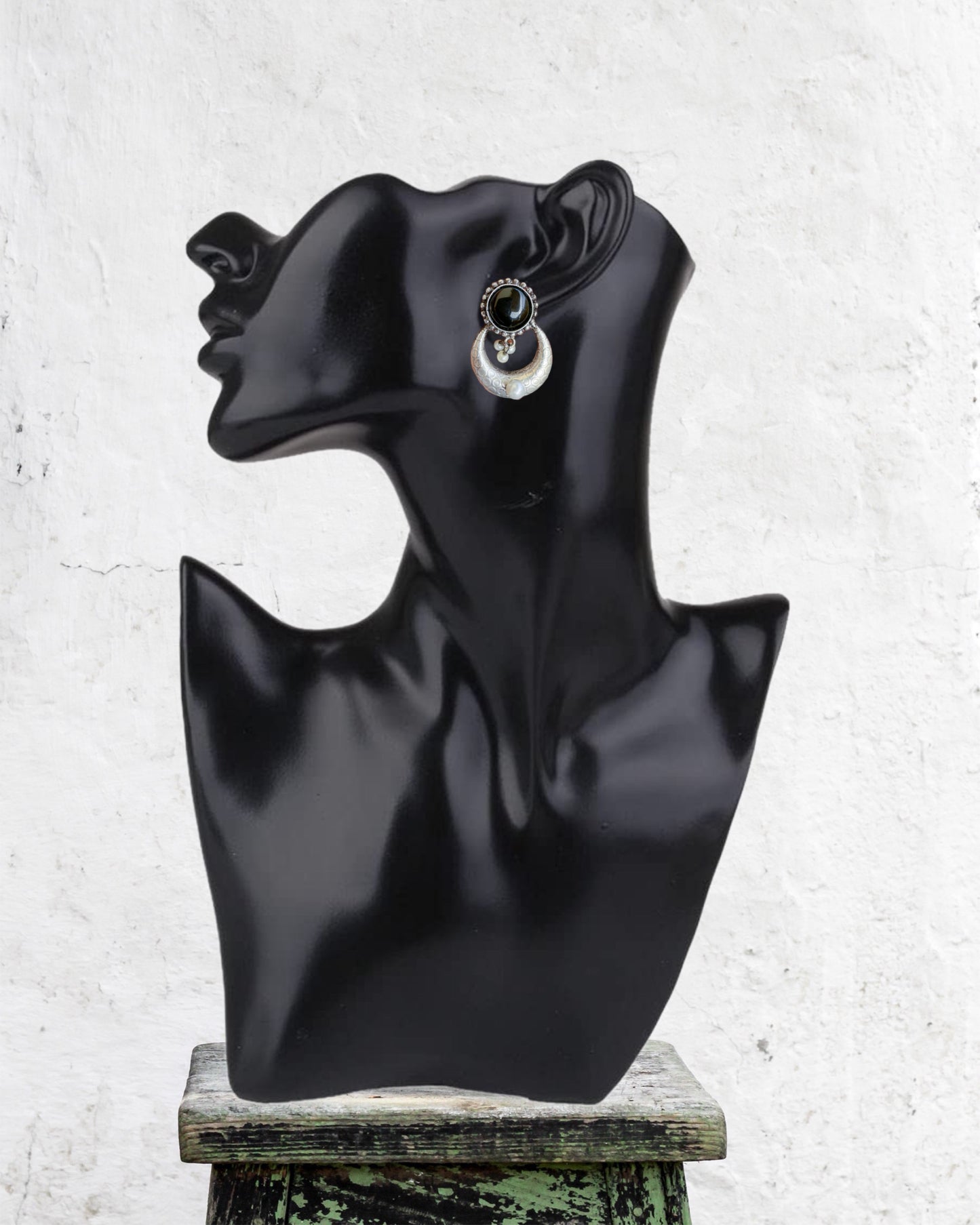 Dhara Monalisa Earring