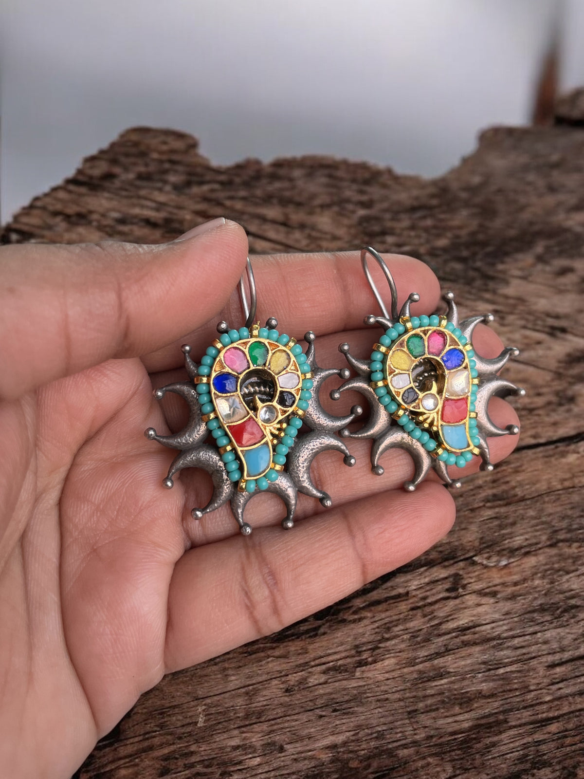 Vandana Silver Pacchi Kundan studs