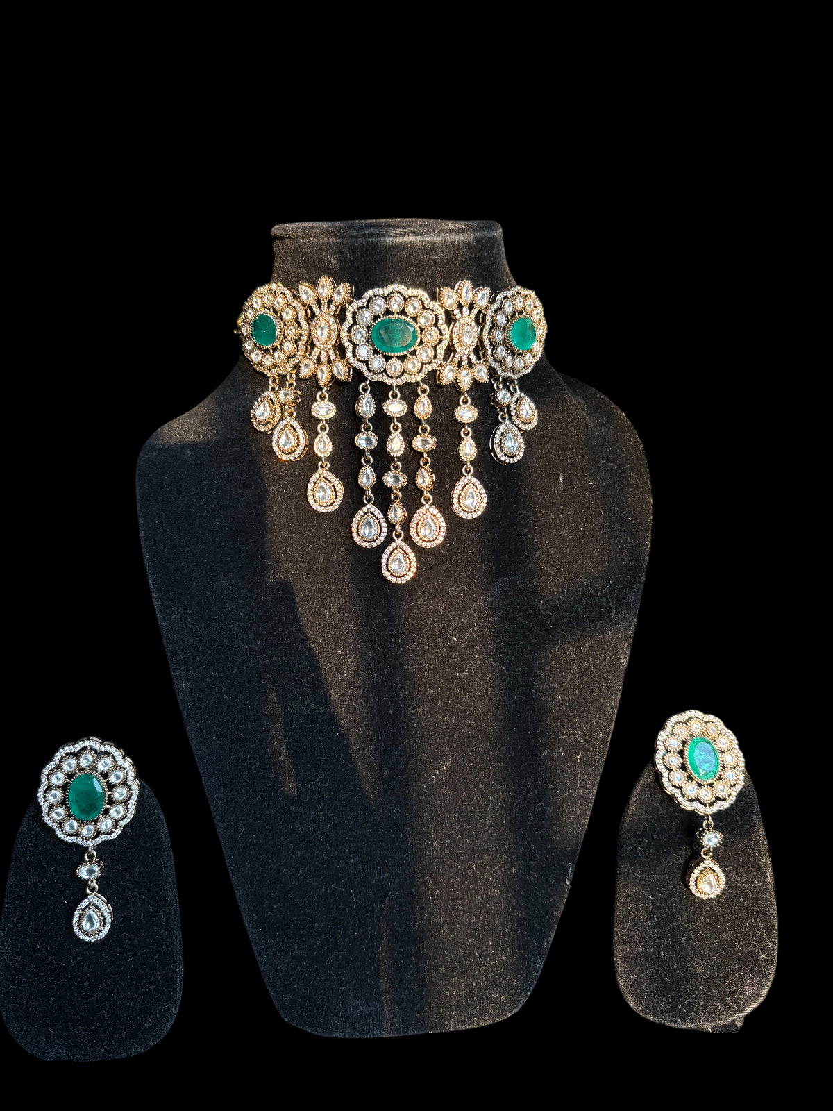Emerald Royale Kundan Choker Set