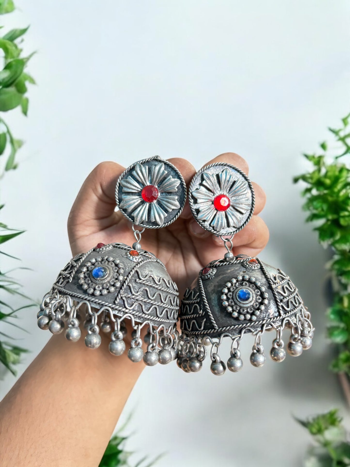 Urvashi Blackpolish Jhumka