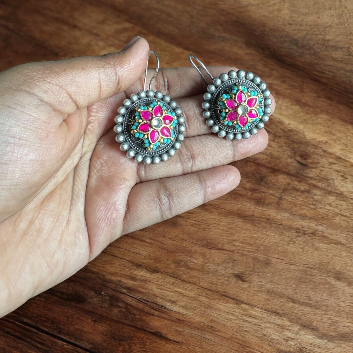 Sanjana Silver Pacchi Kundan Earring