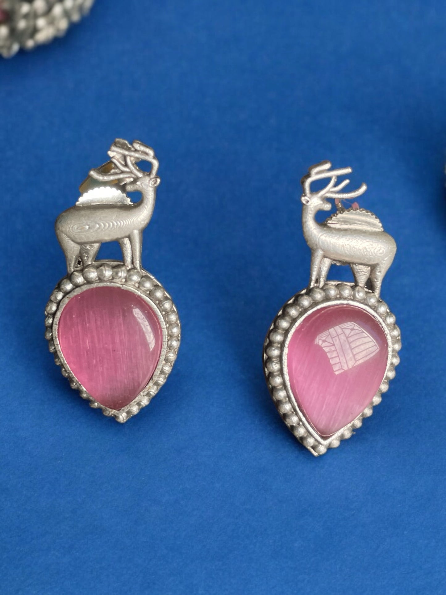 Aisha Small Deer Shaped Stud Earrings with Original Monalisa Work