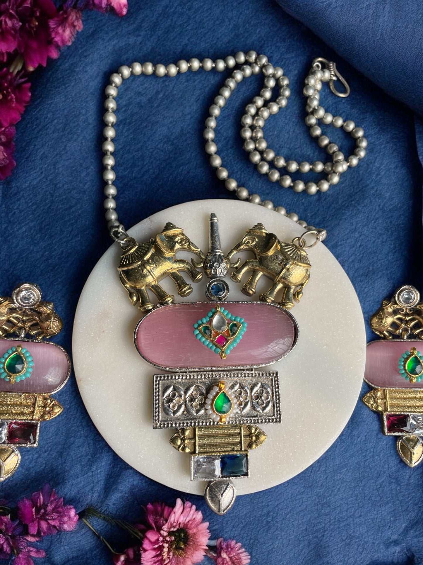 Gunjana Monalisa Pachi Kundan Necklace Set