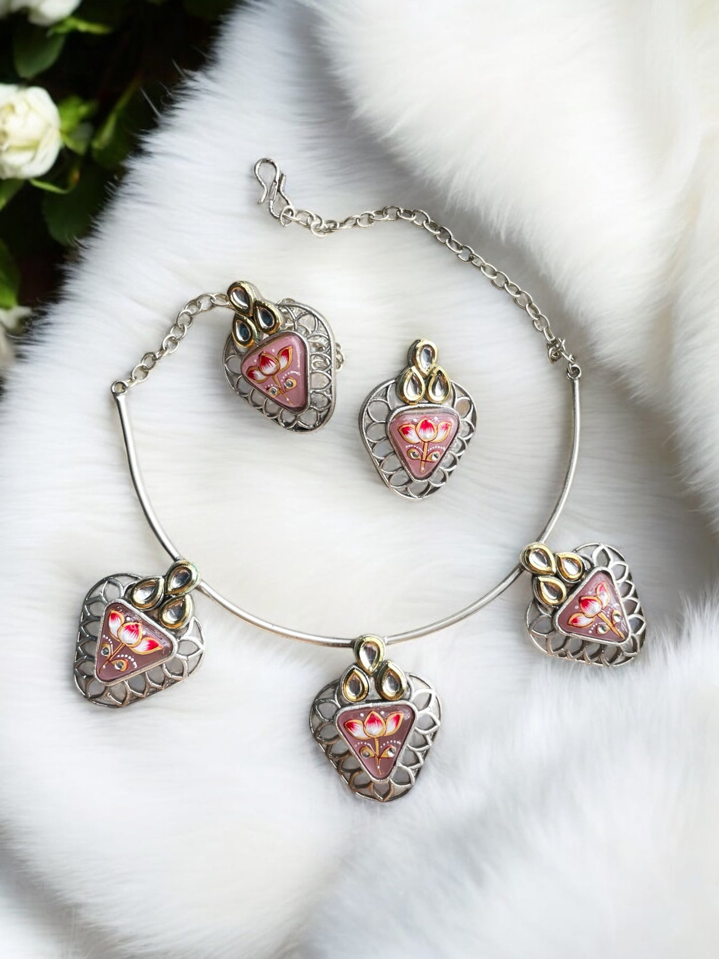 Ishita Monalisa Necklace