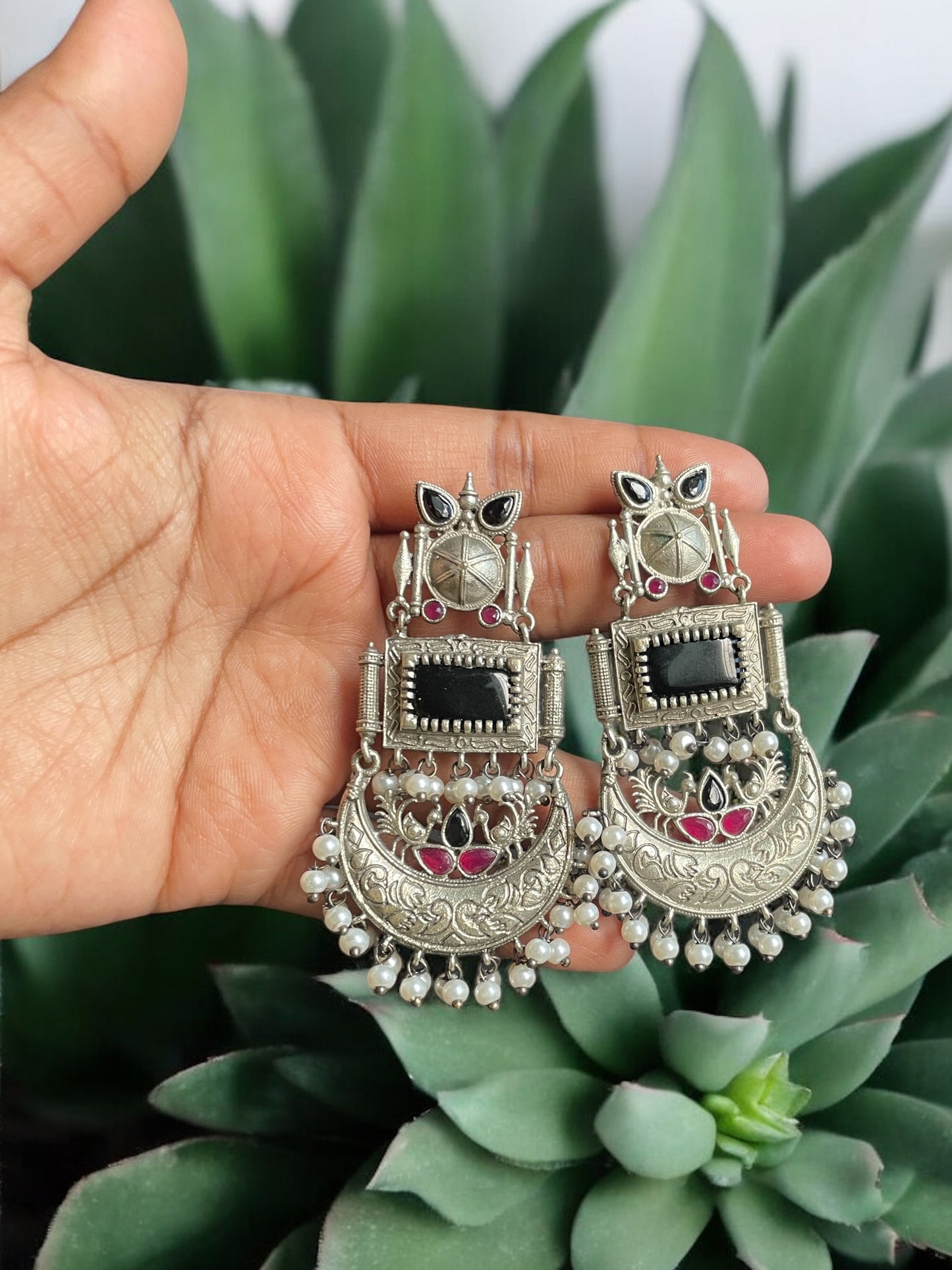 Meha Silver Monalisa Earring