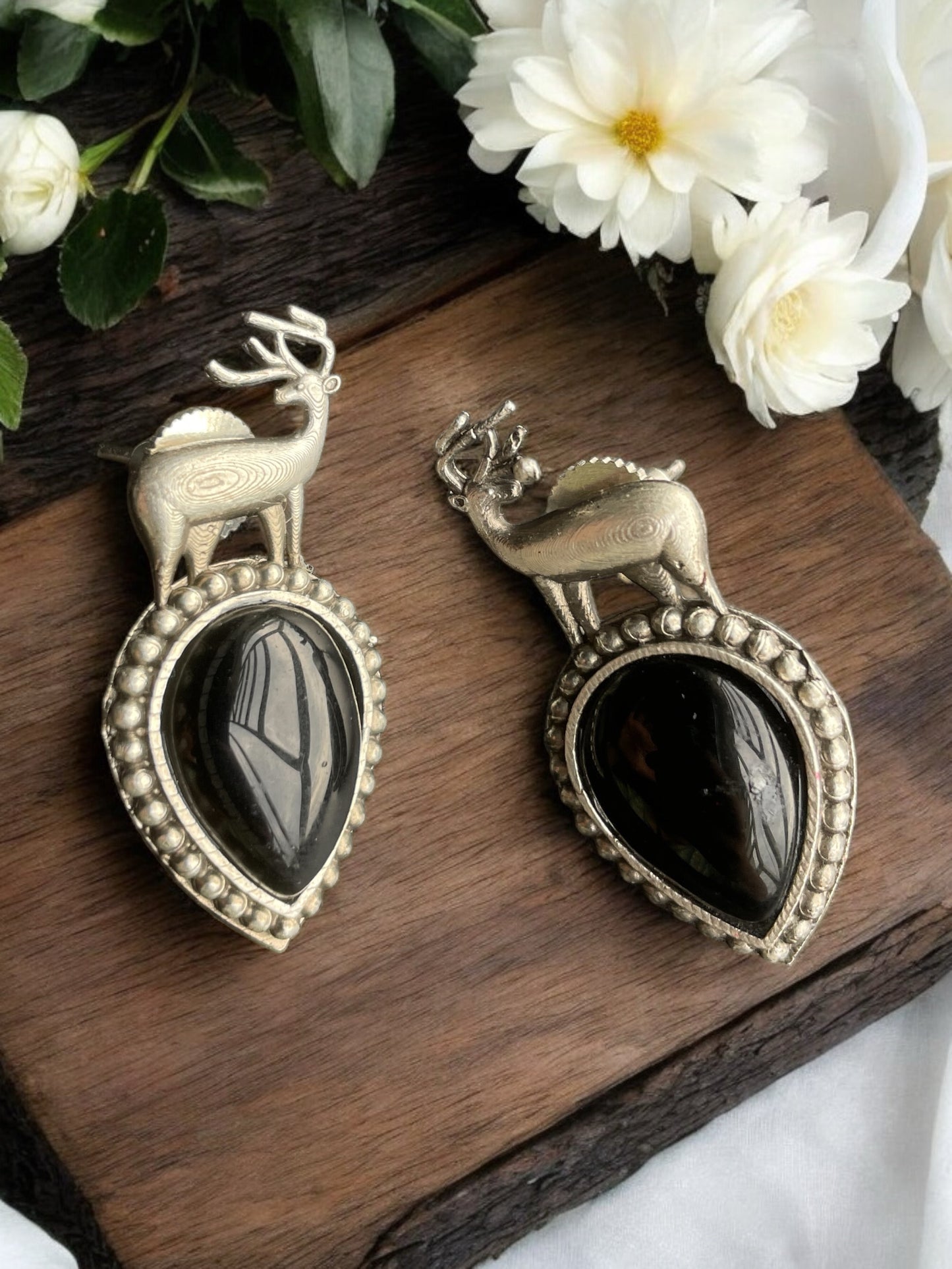 Aisha Small Deer Shaped Stud Earrings with Original Monalisa Work